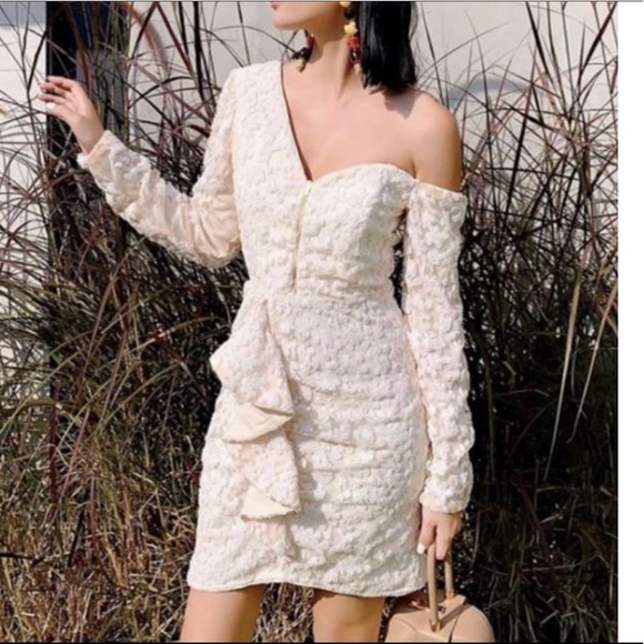 SELF-PORTRAIT Cold-shoulder ruffled sequin-embellished tulle mini dress - Picture 3 of 6